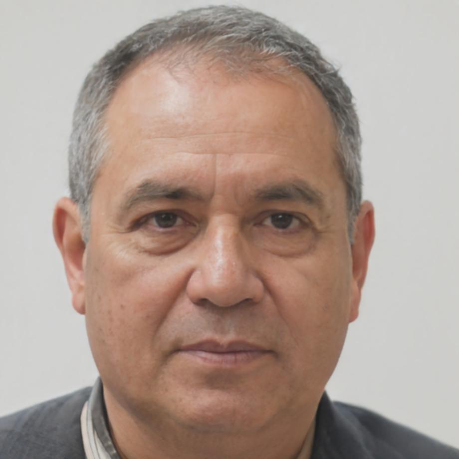 Retrato profesional de Carlos Mendoza